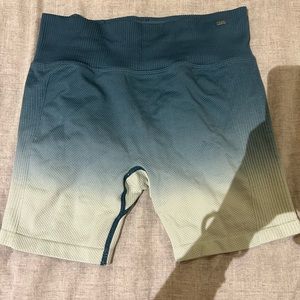 Victoria secret PINK biker shorts - great condition!